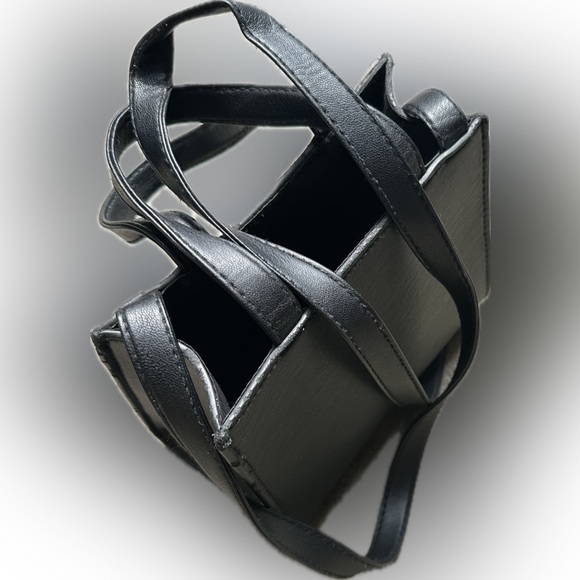 H&M Handbags - H&M crossbody